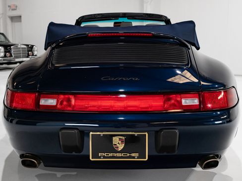Used 1997 Porsche 911 Carrera Cabriolet RWD image 9
