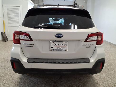 Used 2018 Subaru Outback 3.6R Limited image 5