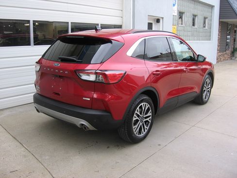 Used 2020 Ford Escape FWD SEL image 17