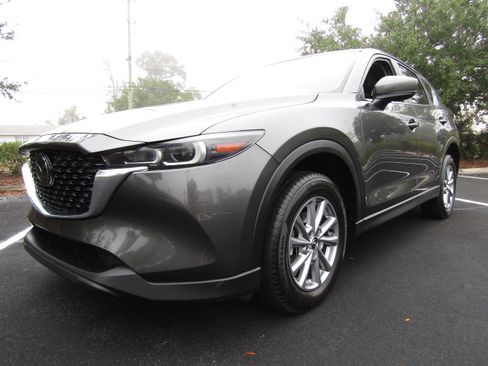 Used 2022 MAZDA CX-5 image 2