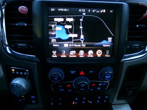 Used 2016 RAM 1500 Laramie image 17