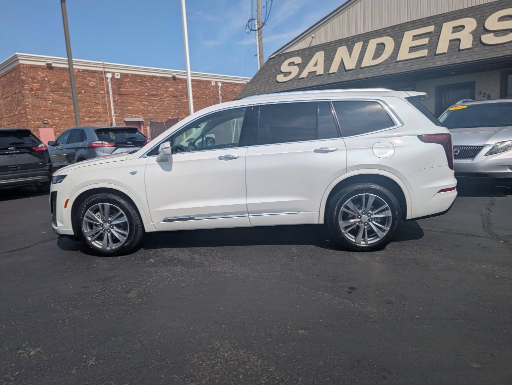 Used 2024 Cadillac XT6 AWD Premium Luxury image 2
