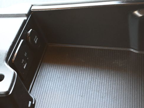 Used 2015 RAM 2500 Tradesman image 32