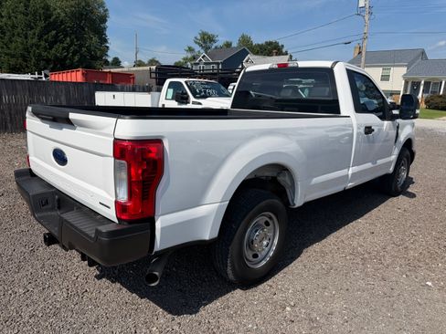 Used 2017 Ford F250 2WD Regular Cab Super Duty image 5