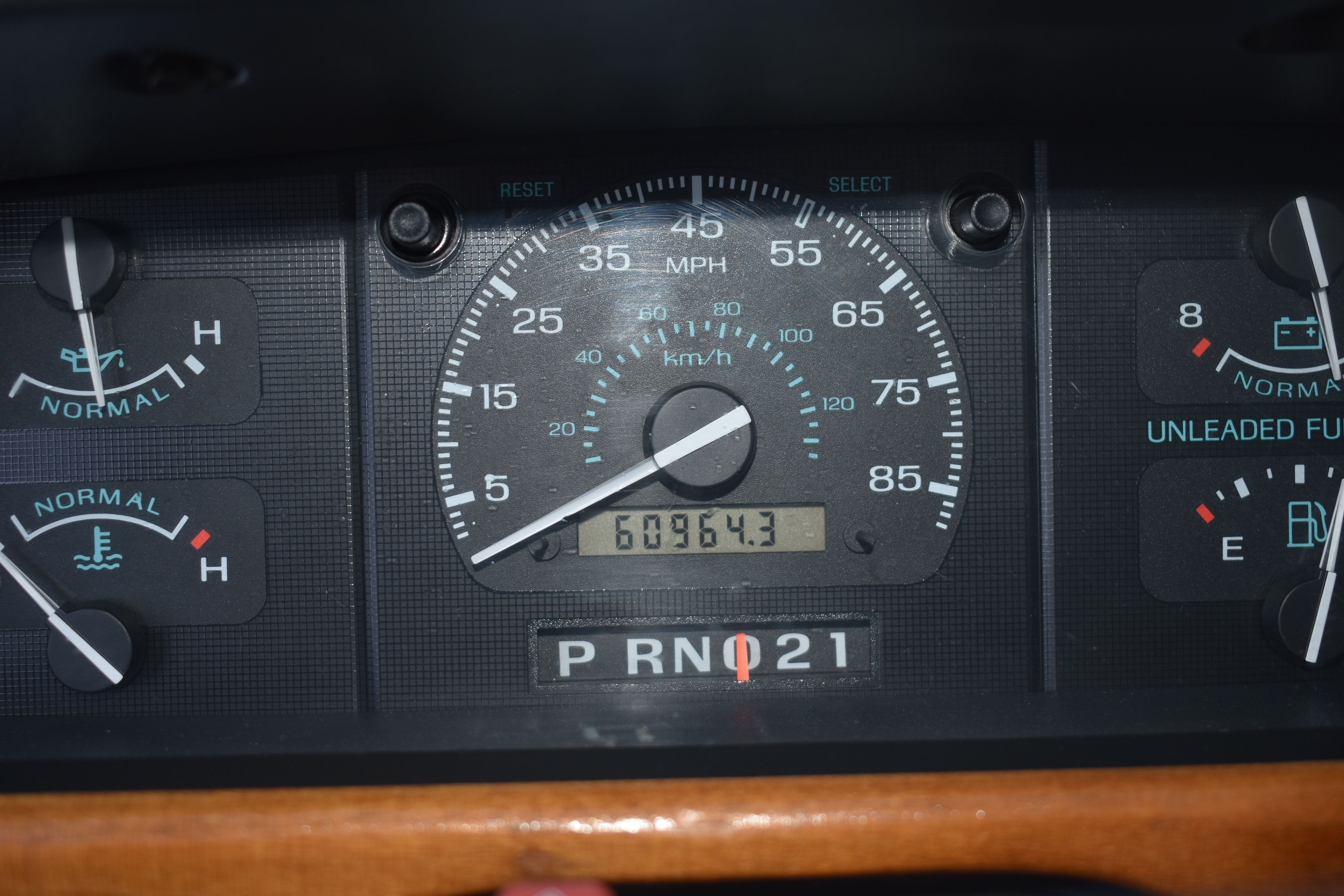 Used 1994 Ford E-150 and Econoline 150 Custom RWD image 38