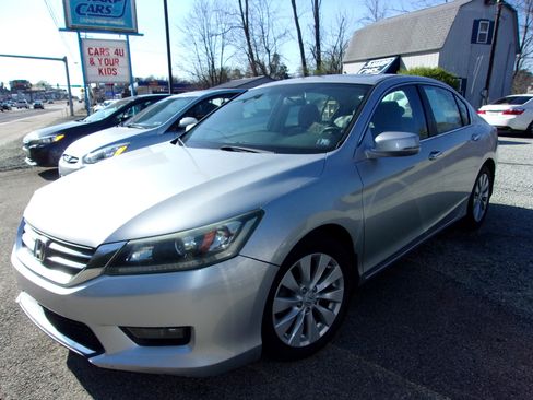 Used 2014 Honda Accord EX image 3