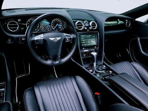 Used 2017 Bentley Continental GT image 23