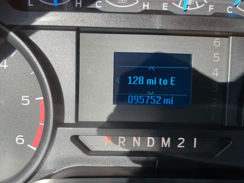 Used 2017 Ford F450 image 10