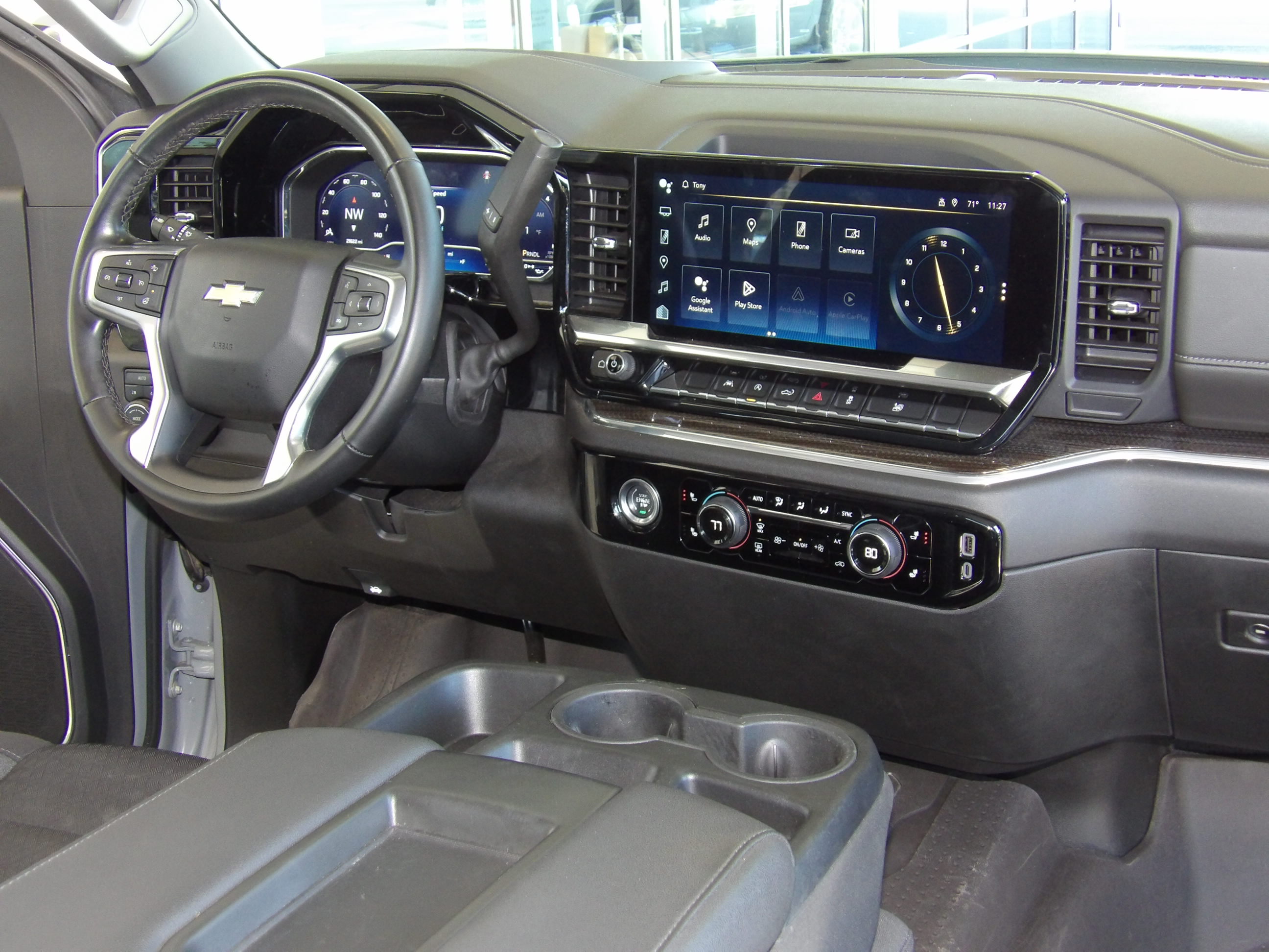 Used 2024 Chevrolet Silverado 1500 4x4 Crew Cab LT image 23