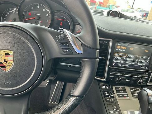 Used 2016 Porsche Panamera 4 Platinum Edition image 21