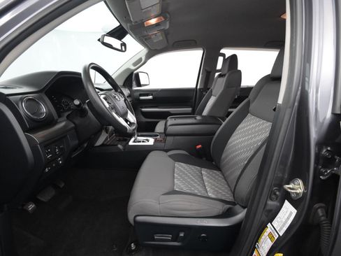 Used 2018 Toyota Tundra SR5 image 36