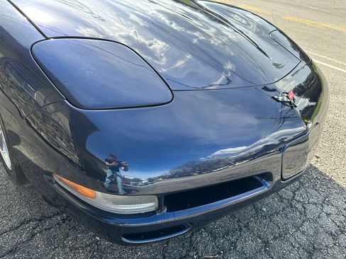 Used 2000 Chevrolet Corvette image 11