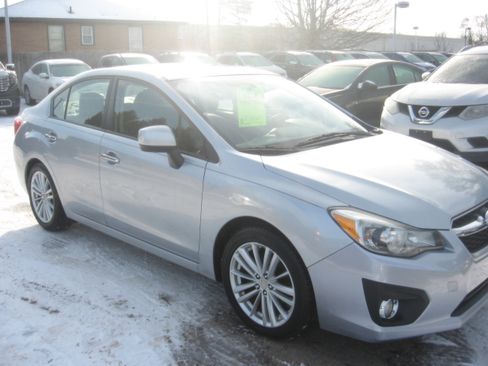 Used 2013 Subaru Impreza 2.5i Premium image 3