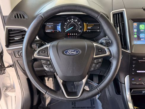 Used 2019 Ford Edge AWD Titanium image 9