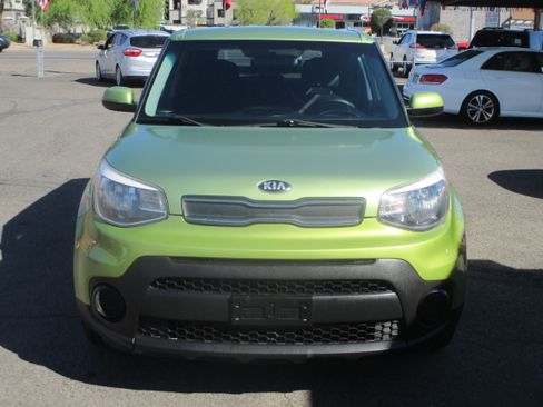 Used 2017 Kia Soul ! image 14