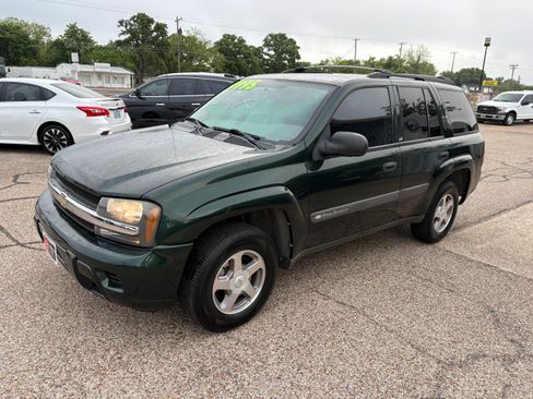 Used 2004 Chevrolet TrailBlazer LS image 1