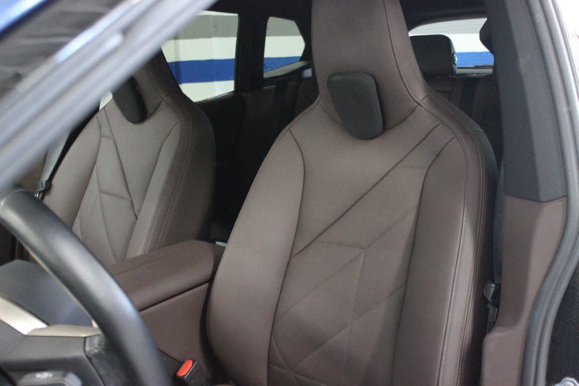 Used 2024 BMW iX M60 AWD/4WD image 33