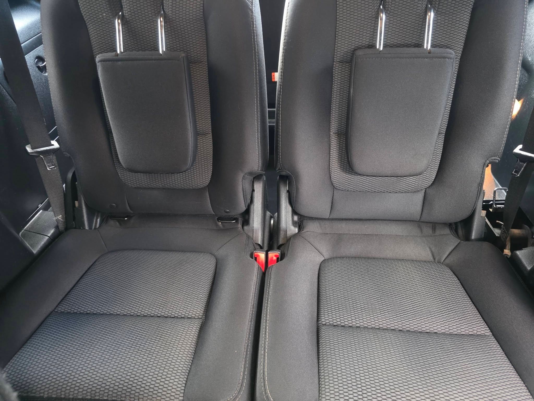 Used 2018 Ford Explorer 4WD XLT image 17