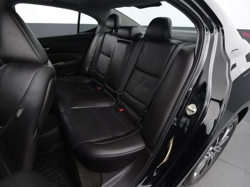 Used 2017 Acura TLX image 44