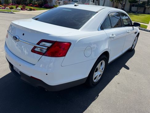 Used 2018 Ford Taurus Police Interceptor FWD image 3