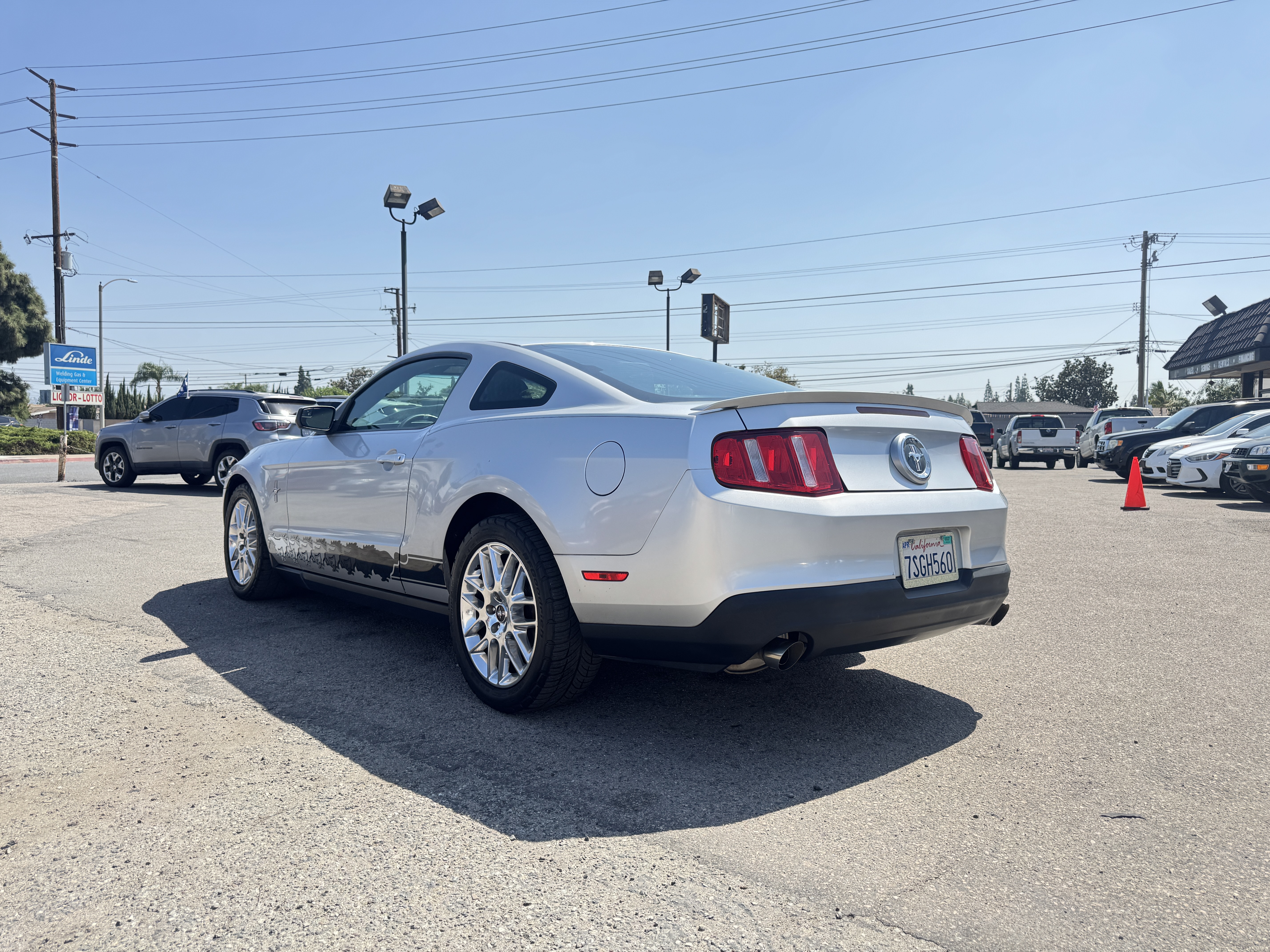 Used 2012 Ford Mustang Coupe RWD image 6