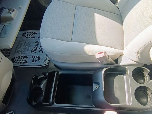 Used 2008 Chevrolet Uplander LS image 11