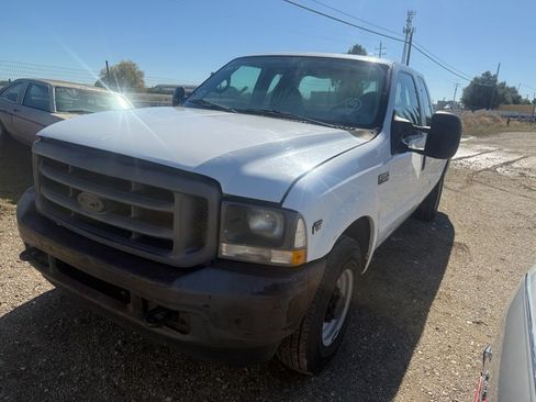 Used 2002 Ford F250 image 3