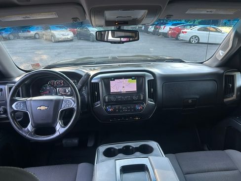 Used 2016 Chevrolet Silverado 1500 2WD Crew Cab LT image 19