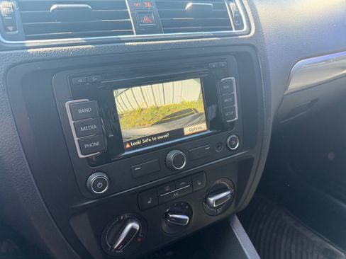 Used 2015 Volkswagen Jetta SE Sedan FWD image 6
