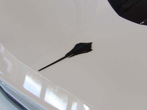 Used 2025 Chevrolet Corvette Stingray 2LT image 12