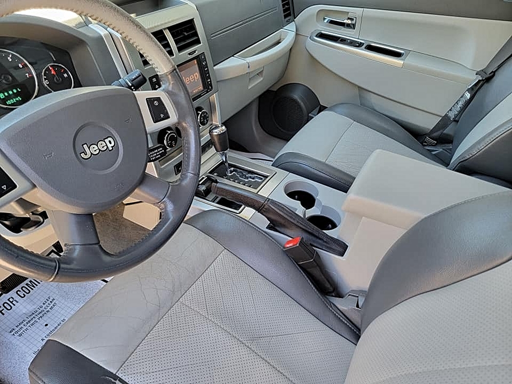 Used 2008 Jeep Liberty 4WD Limited image 17
