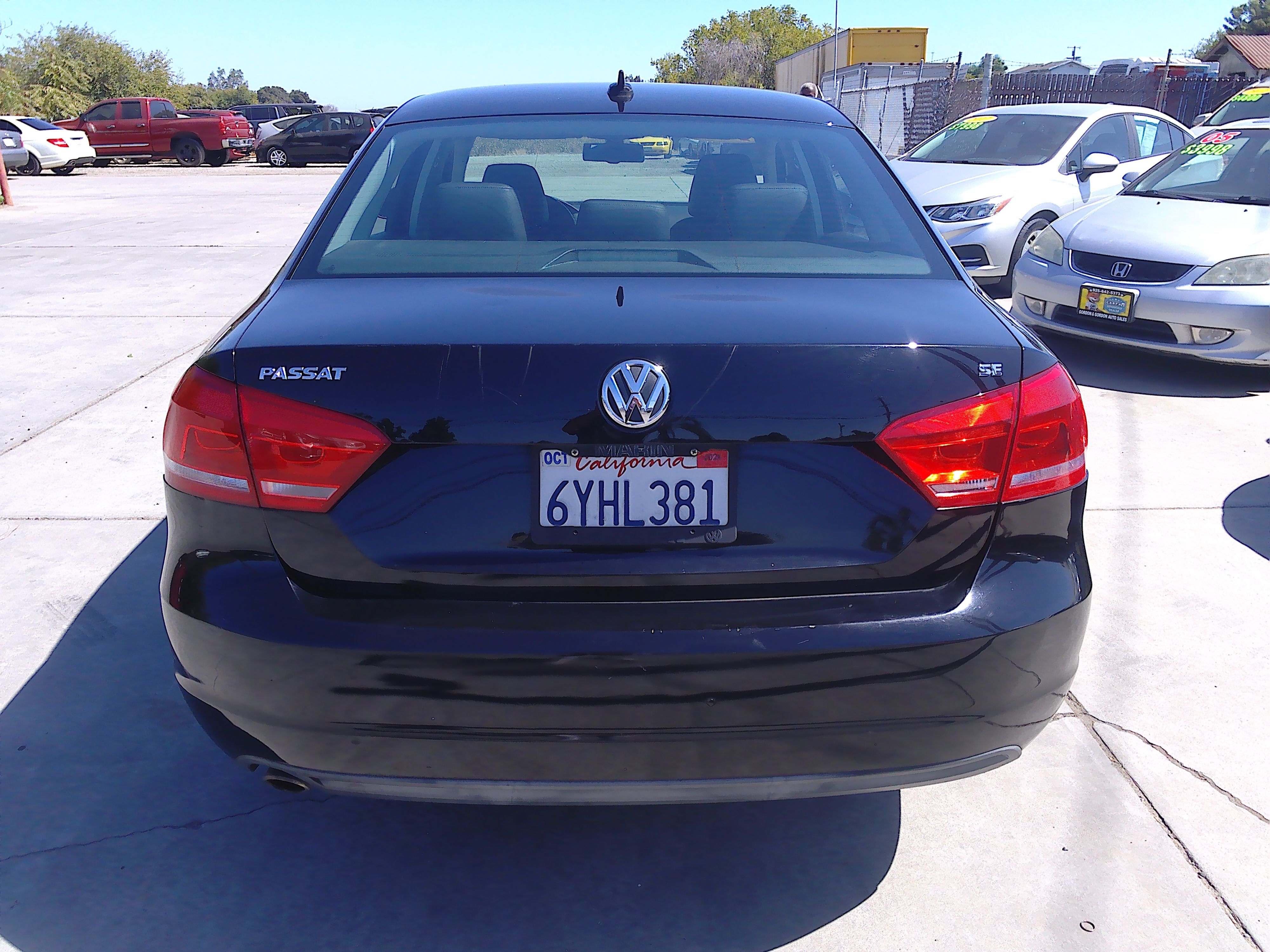 Used 2013 Volkswagen Passat SE FWD image 6