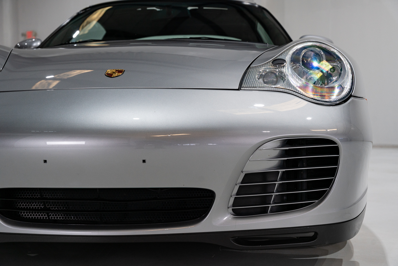 Used 2004 Porsche 911 40th Anniversary Coupe RWD image 35