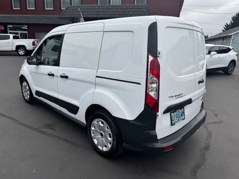 Used 2016 Ford Transit Connect XL image 2