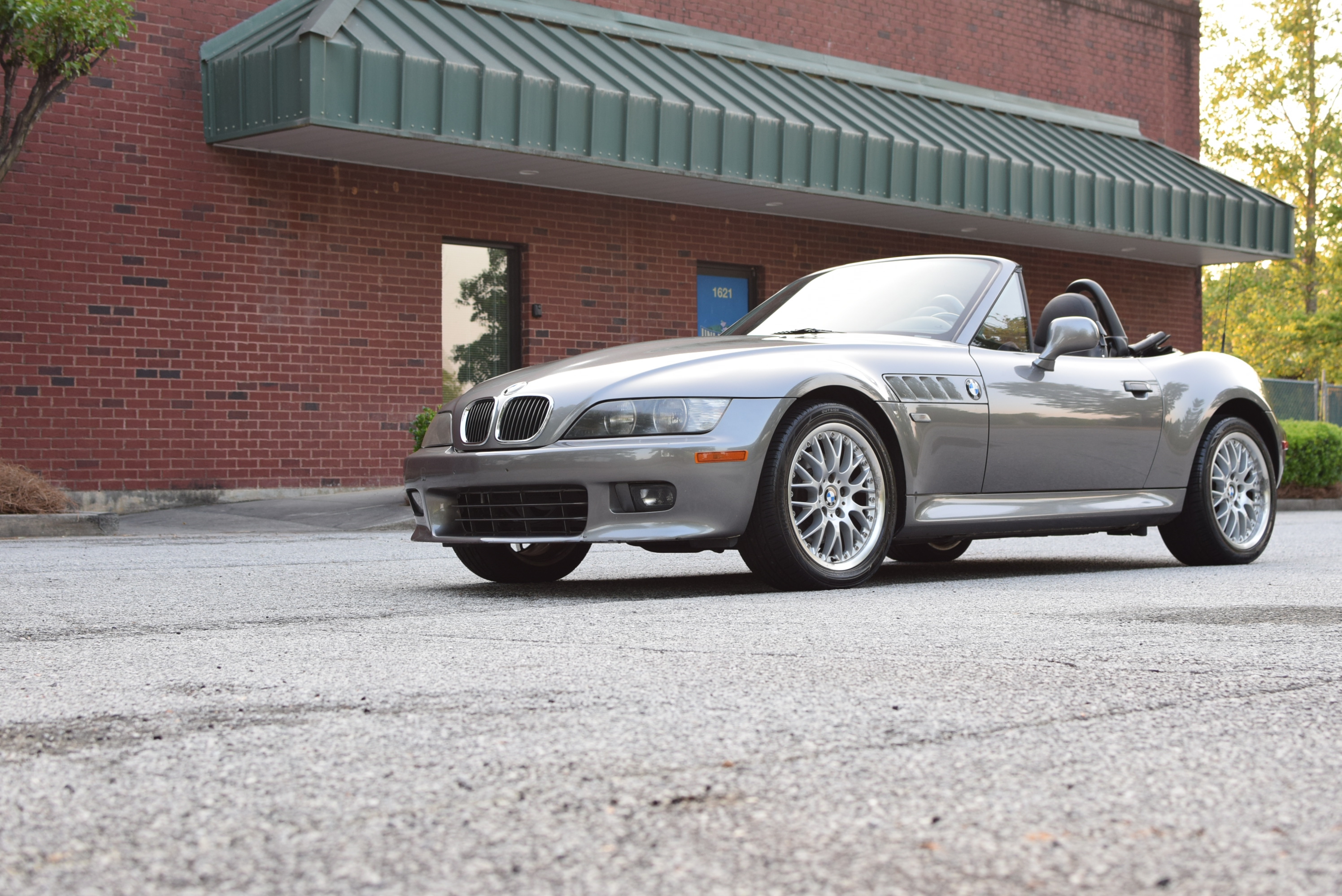 Used 2001 BMW Z3 3.0i RWD image 23