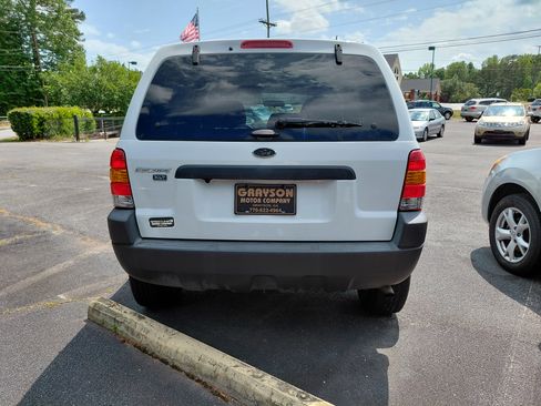Used 2004 Ford Escape 2WD XLT image 6