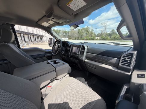 Used 2019 Ford F250 XLT image 4