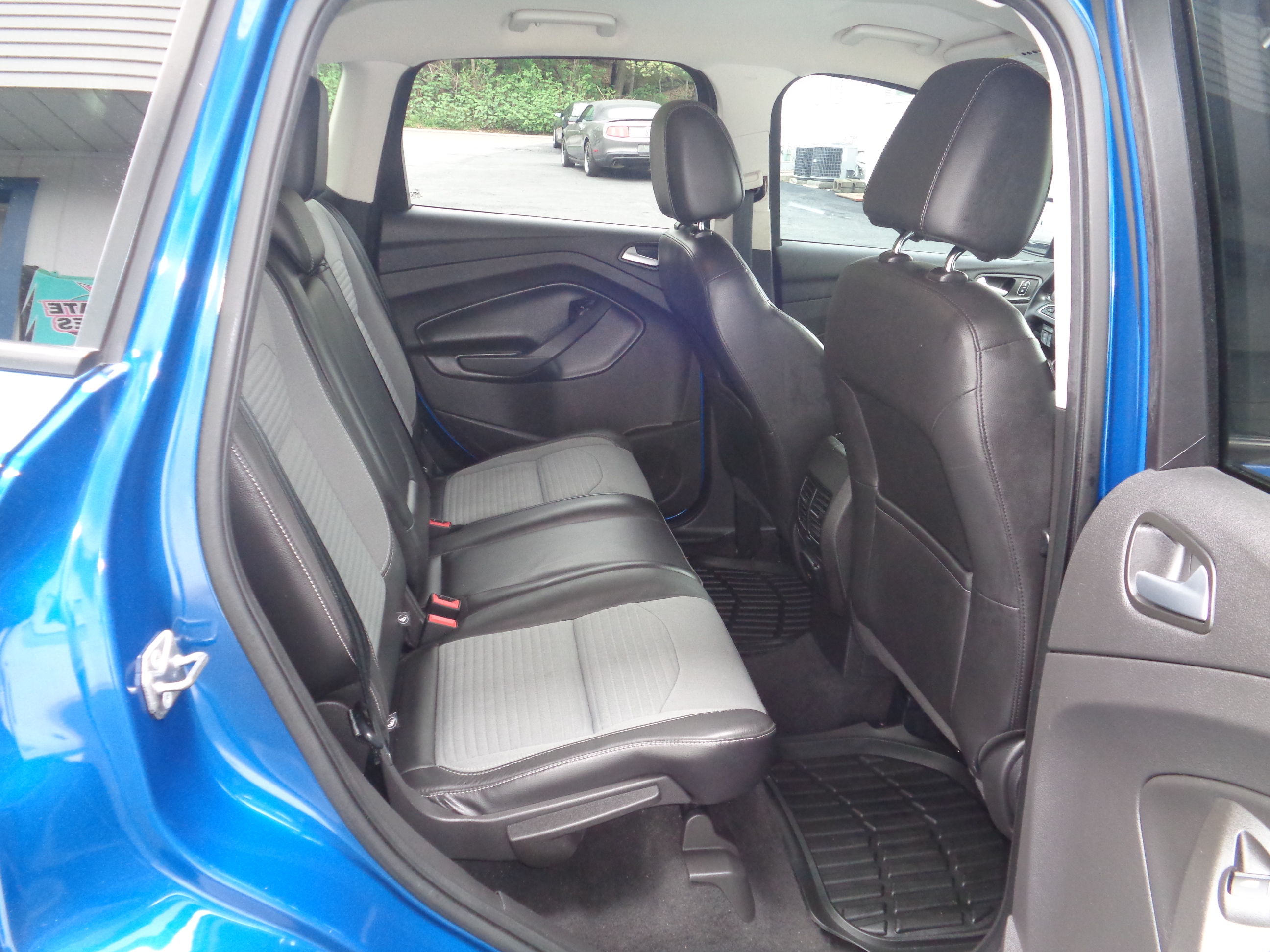 Used 2017 Ford Escape SE AWD/4WD image 8