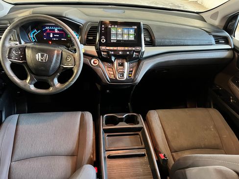 Used 2019 Honda Odyssey EX image 12