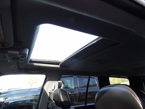 Used 2004 Nissan Pathfinder image 5
