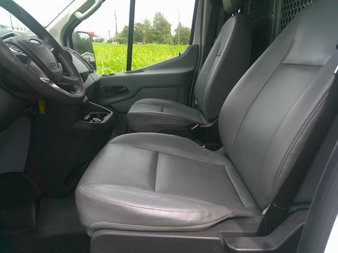 Used 2019 Ford Transit 150 XL RWD image 9