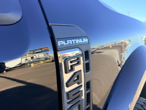 Used 2024 Ford F450 Platinum image 11