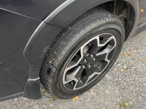 Used 2015 Subaru XV Crosstrek 2.0i Premium image 10