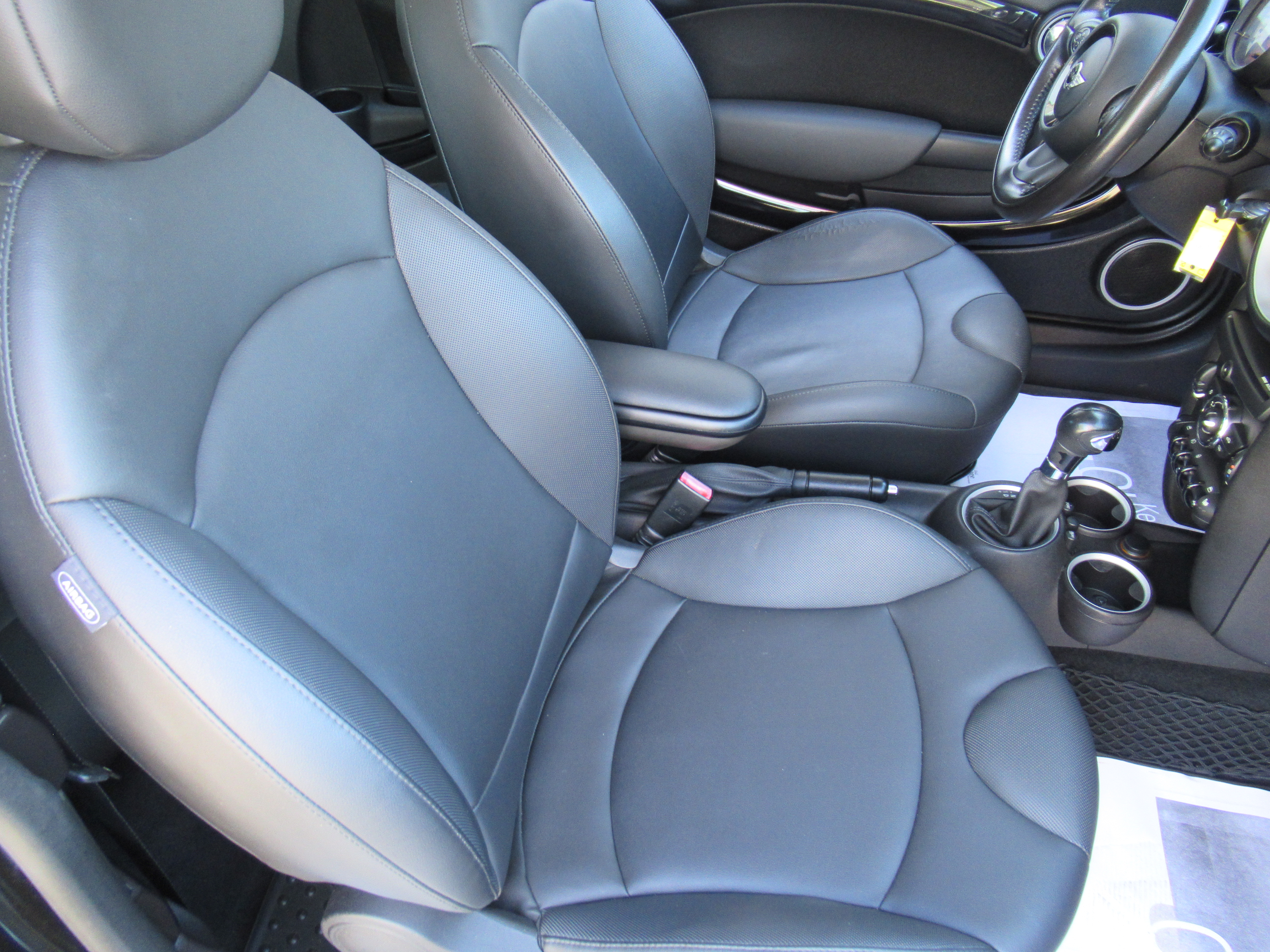 Used 2011 MINI Cooper Clubman FWD image 17