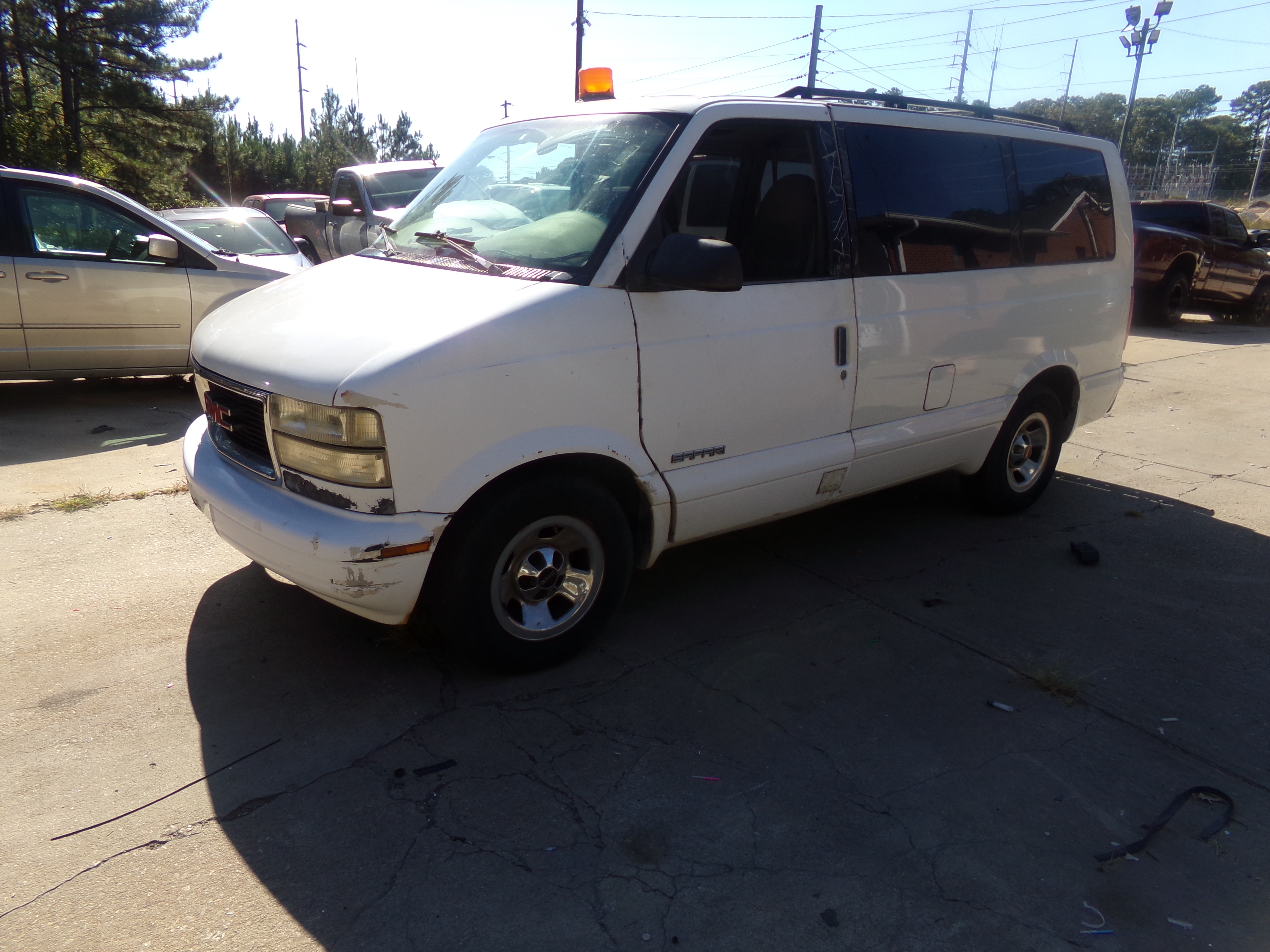 Used 1999 GMC Safari Passenger RWD image 1