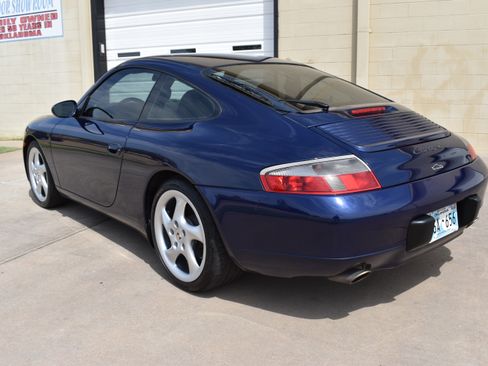 Used 2001 Porsche 911 Coupe RWD image 7