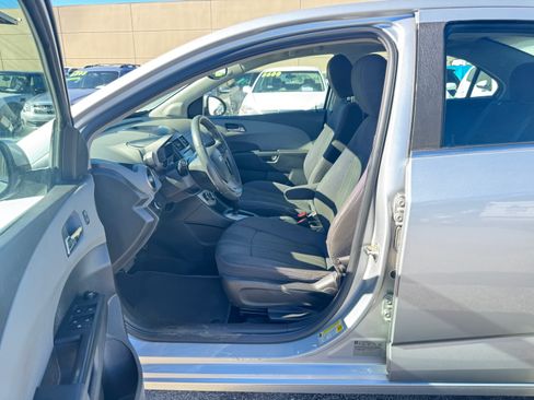 Used 2015 Chevrolet Sonic LT image 13