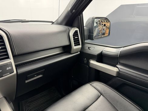 Used 2020 Ford F150 Lariat image 21