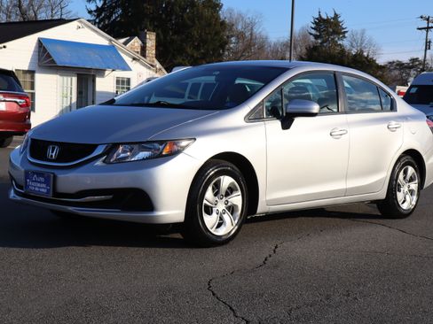 Used 2015 Honda Civic LX image 4