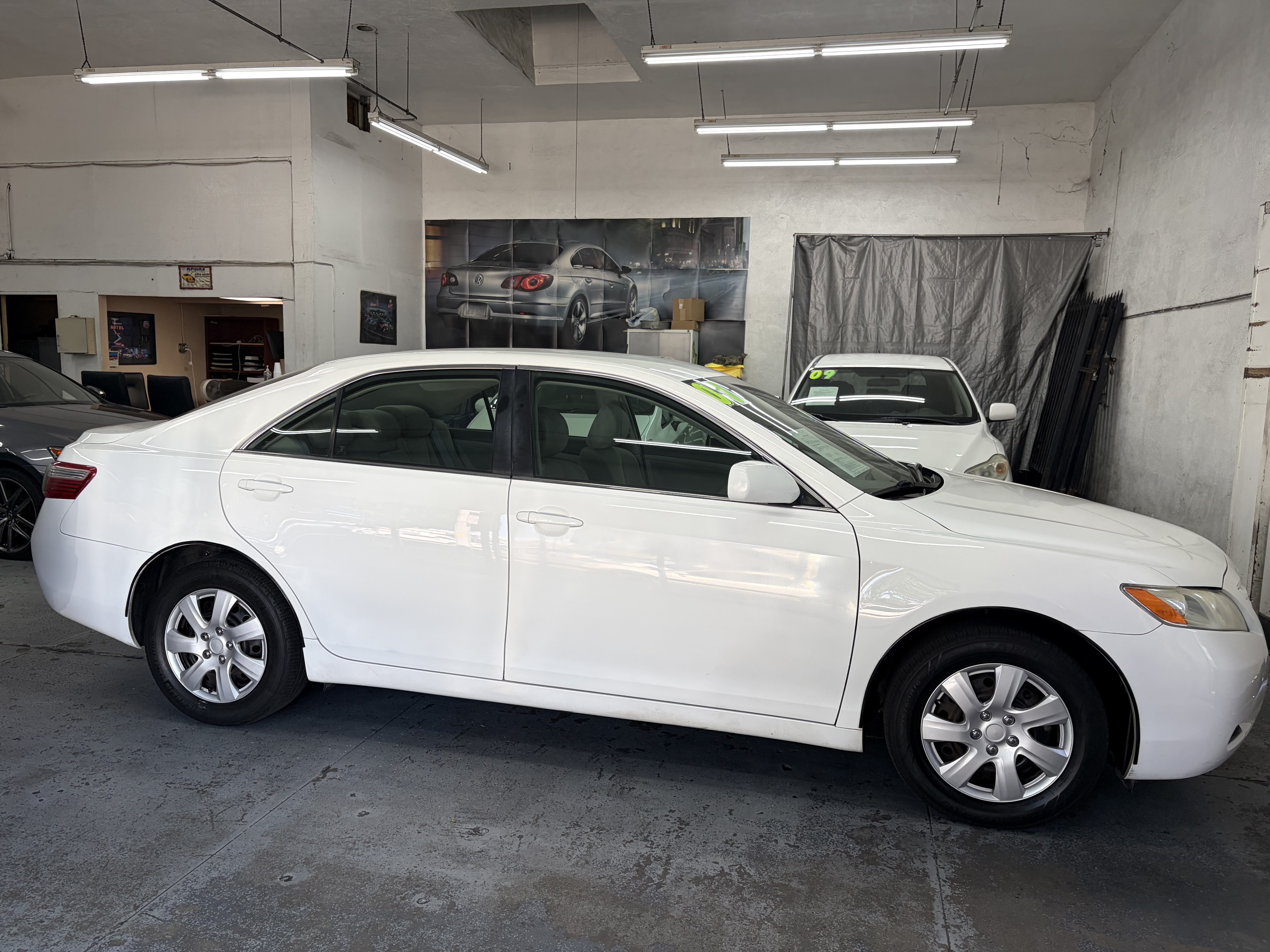Used 2007 Toyota Camry LE Sedan FWD image 6